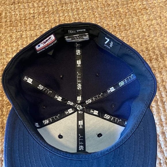 New York Yankees New Era Authentic Collection 59FIFTY Fitted Cap size 7 5/8 - Picture 2 of 2
